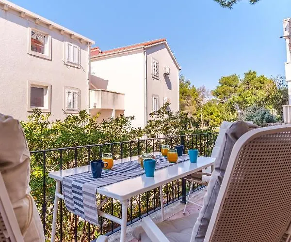 Apartment Lexi - Charme Holidays Sutivan