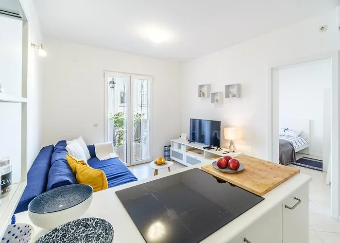 Apartment Lexi - Charme Holidays Sutivan
