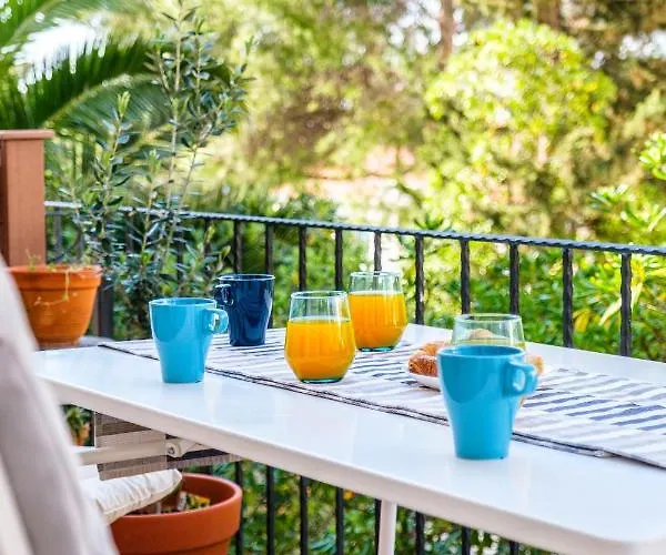 Lexi - Charme Holidays Apartman Sutivan